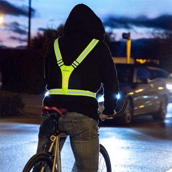 ARNÊS DESPORTIVO REFLECTOR COM LEDS - RUNNING LIGHT™