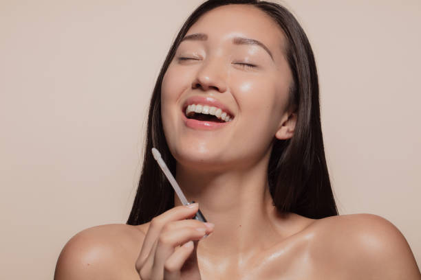 CONJUNTO DE 3 GLOSSES LABIAIS COM EFEITO VOLUMIZADOR - VOLUMEMAX™