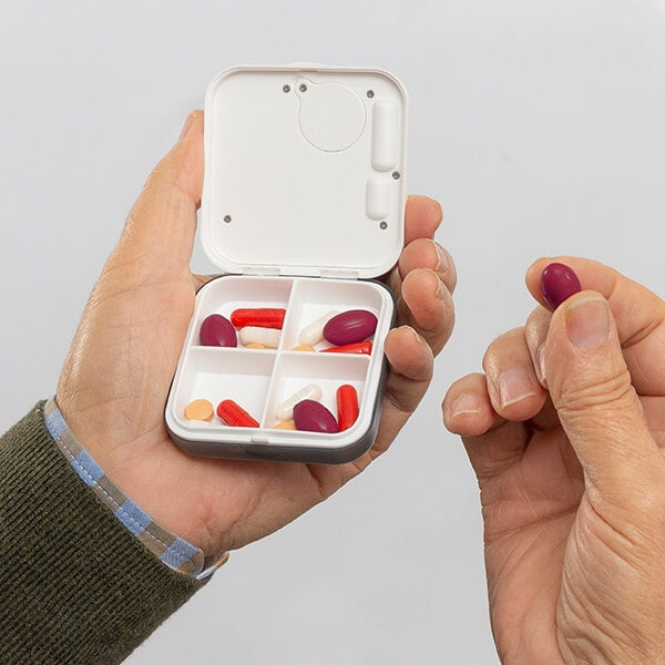 CAIXA DE COMPRIMIDOS INTELIGENTE COM ALARME SONORO - PILLY SMART™